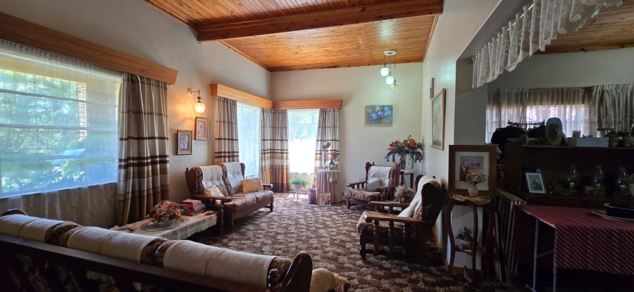 5 Bedroom Property for Sale in Oudorp North West